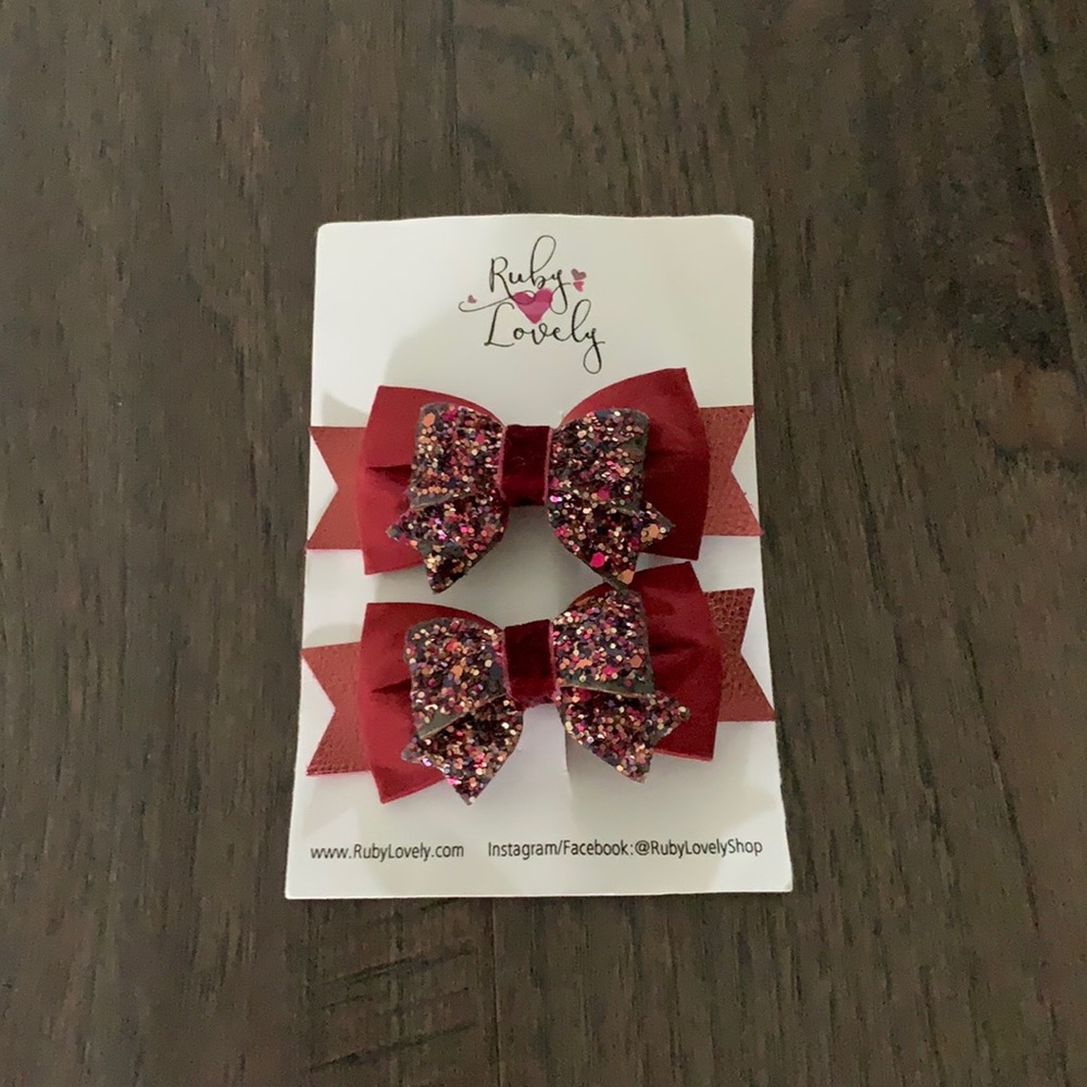 Bows - Burgundy set of two